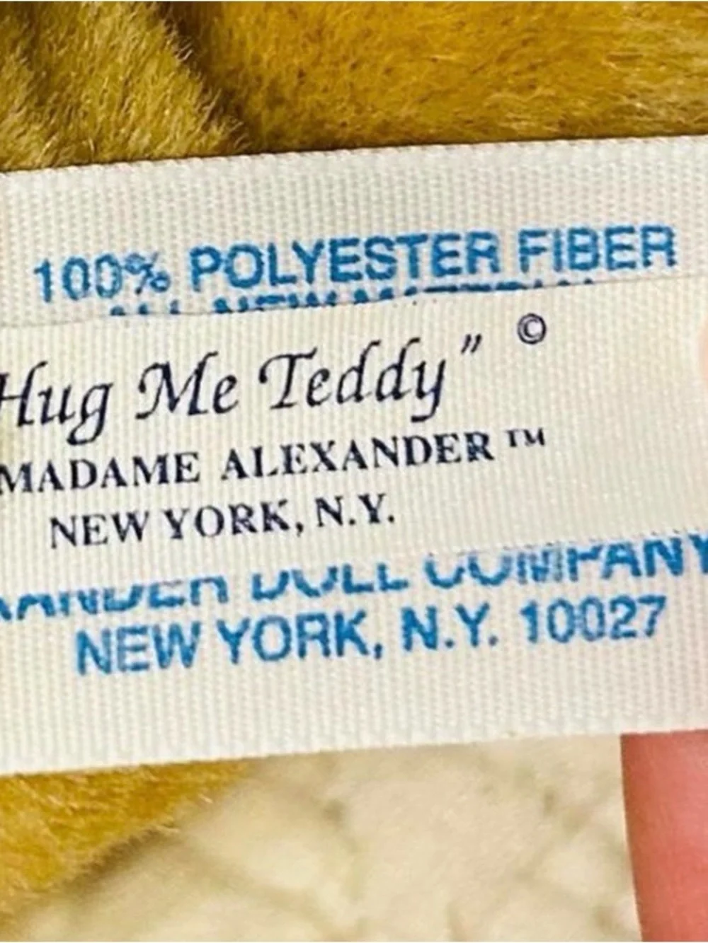 Madame Alexander Hug Me Teddy Plush Stuffed Bear Doll Tan/White Vintage 1990